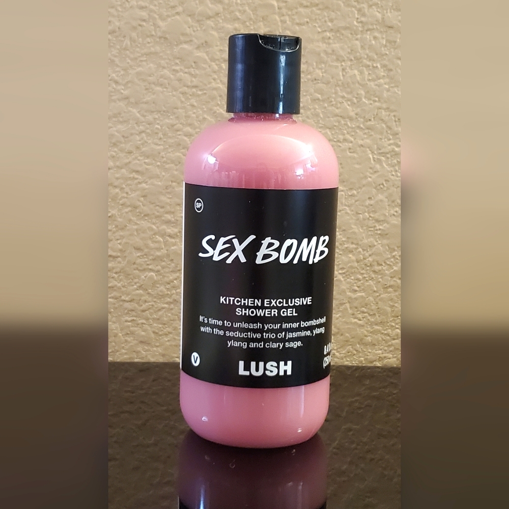 Lush Kitchen Sex Bomb Shower Gel 8.4oz/250ml